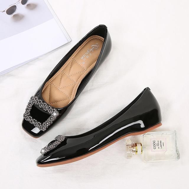 等了那么久，八月份终于出新款鞋啦，贼美!推荐30-57岁女人穿