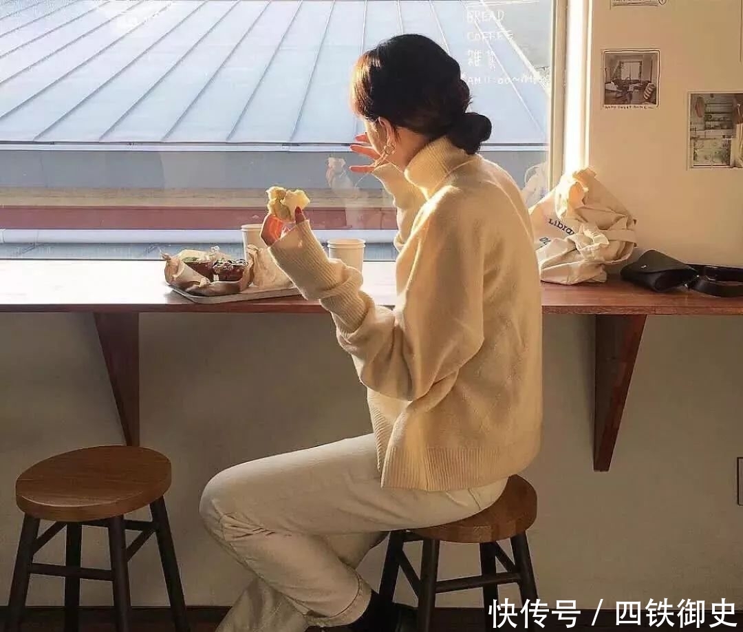  [与奶奶裤]别再穿阔腿裤了！2020最流行的“奶奶裤”才是真时髦！