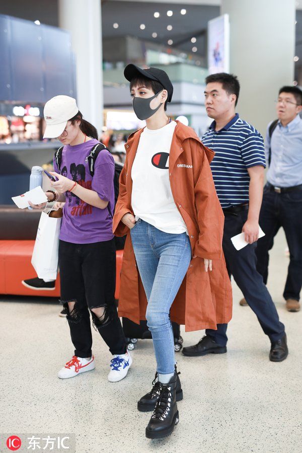 宁静变成了一个“大帅哥”，这么打扮完全不输吴亦凡鹿晗