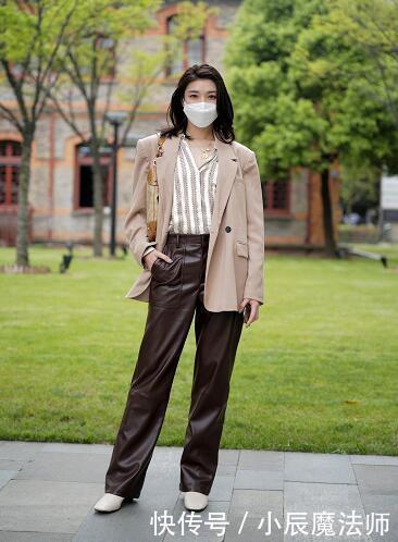  外套：春季西装外套这么搭很潮