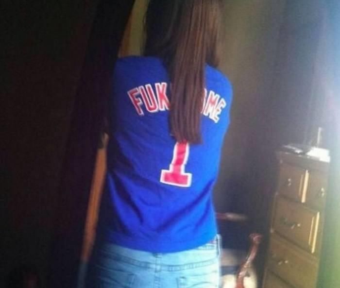 那些坑爹的衣服，穿着这些衣服出门，真想找个地缝钻进去