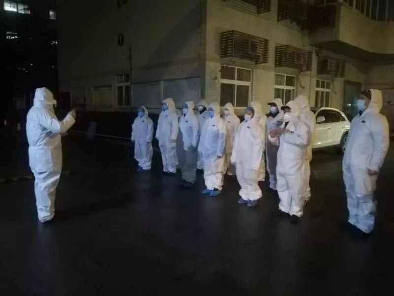  【东湖风景区】力争床等人!武汉将再建10座方舱医院 新增万余床