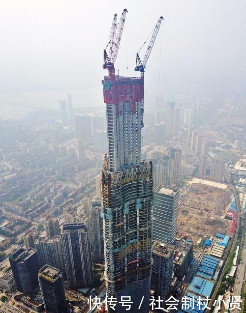 华中第一高楼被“削平”且限高，是谁阻碍了它成为中国第一？