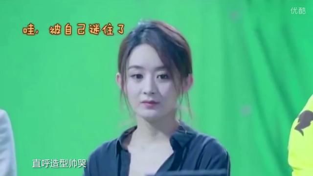 赵丽颖因伤休息，突发微博做广告 网友：不走心自己的微博就别发