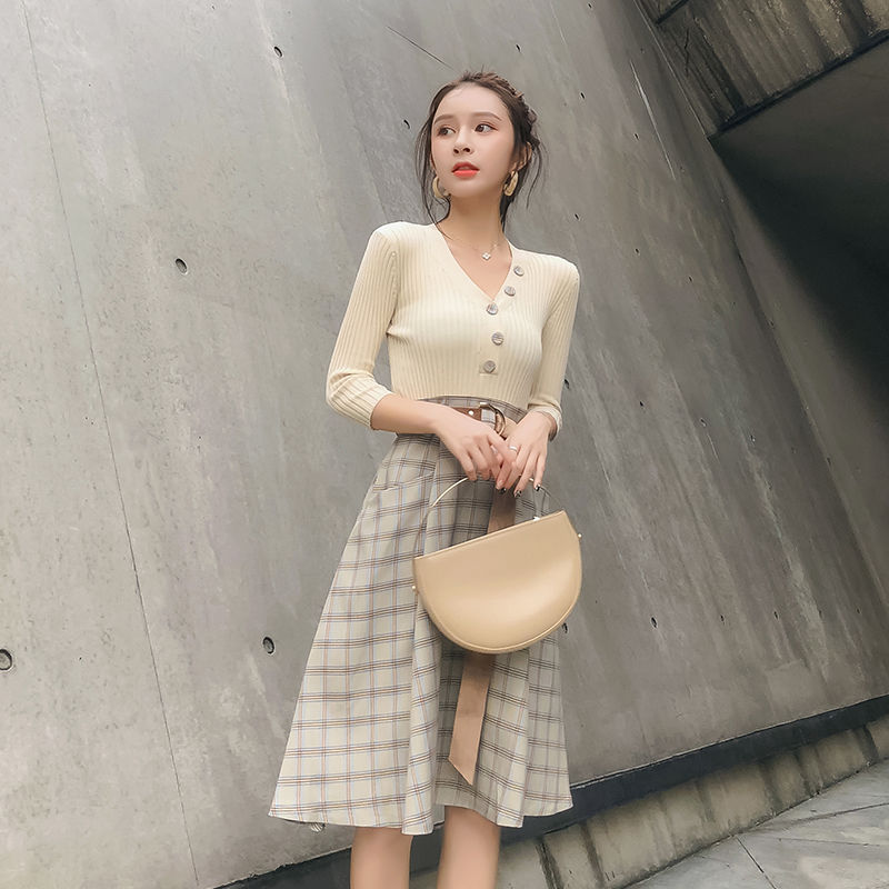 57岁婆婆真会打扮，穿这款半身裙上街，路人都猜40岁，真厉害