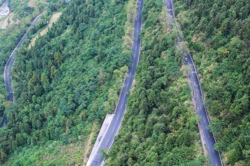 「苗族」中国保存最完好的苗寨,藏在峡谷仙境之中,是湘西最美的风景