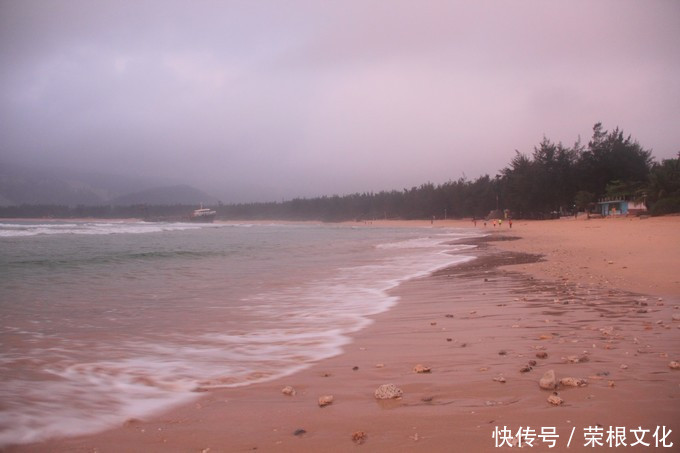 因大海到三亚，爱上大海