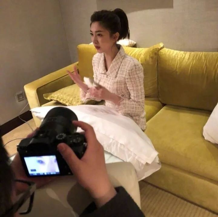 旅拍博主江疏影终于上线啦?她能战胜倪妮和刘雯吗?