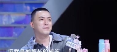  「蓬松」什么样蓬松的头发是Jony-J事业上的滑铁卢，让他只想当做是一场梦