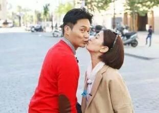 袁咏仪儿子一觉醒来ins被封号，官方给出的说法让人很捧腹！