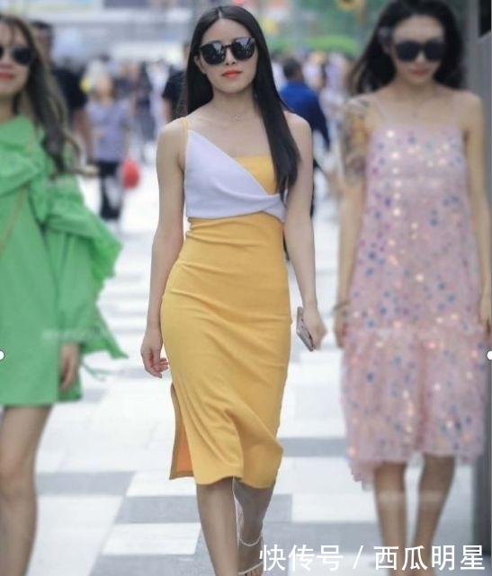 #碎花旗袍#秋季出行,个子不高配什么鞋子好,一双高跟鞋必不可少