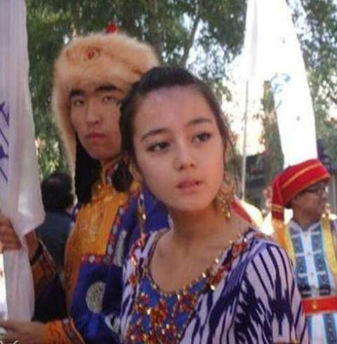 想看迪迪热巴的素颜吗!简直逆天了