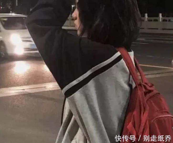  「显得」校服“太丑”不想穿？牢记这“3个小办法”，让你爱上“丑丑的校服”