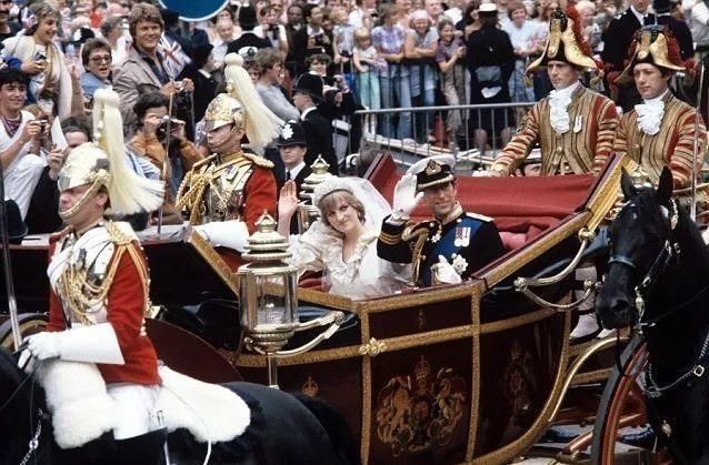 世上的繁星众多,却只有一个戴安娜王妃