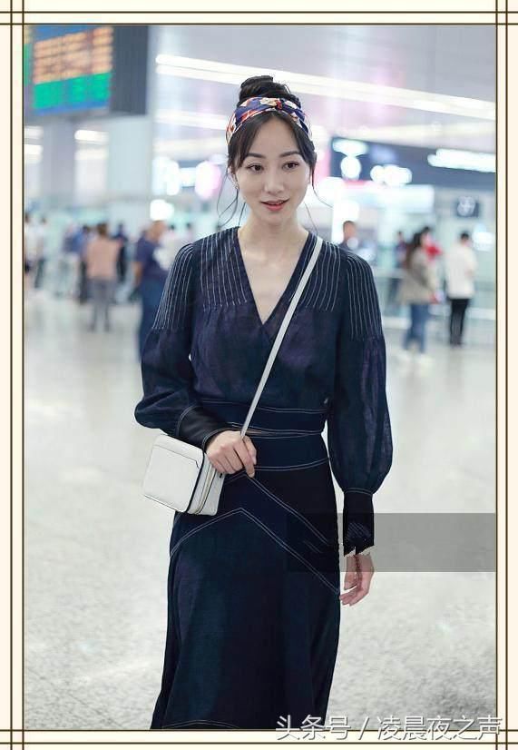 看了韩雪的头巾，再看看范冰冰，才明白拥有一颗少女心是有多重要