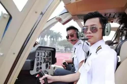  明明■飞机明明2小时就可以到达，为什么大多数人却宁愿乘坐一天