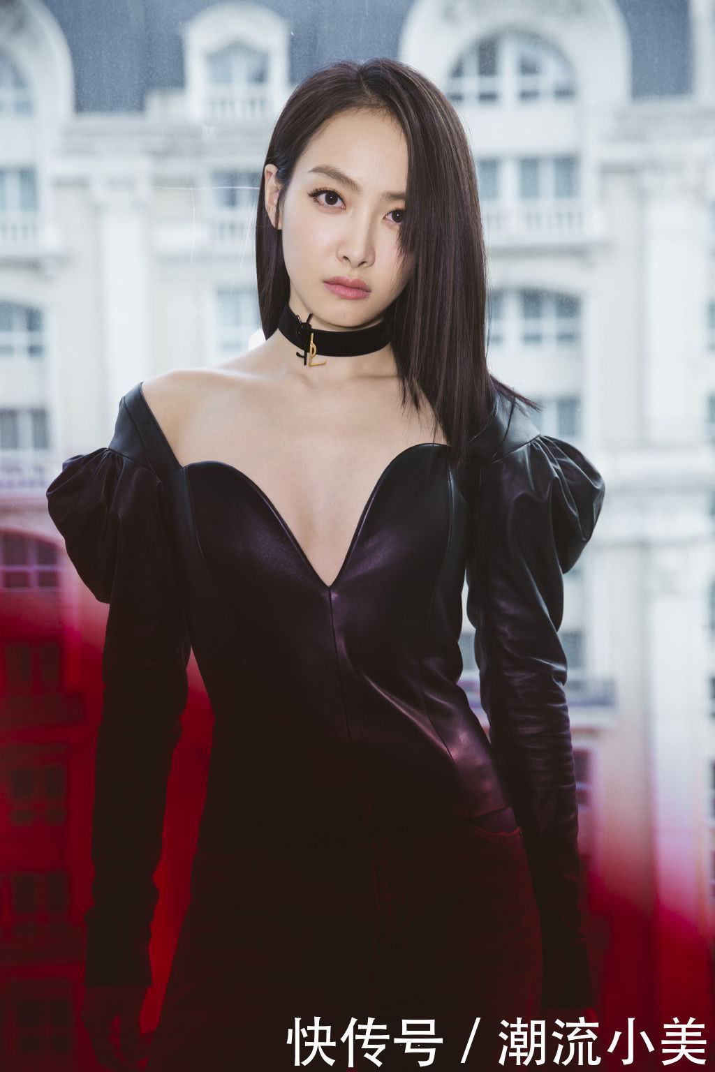 宋茜胆真大，挑战盔甲皮衣耍性感，网友：撑不起来好尴尬！