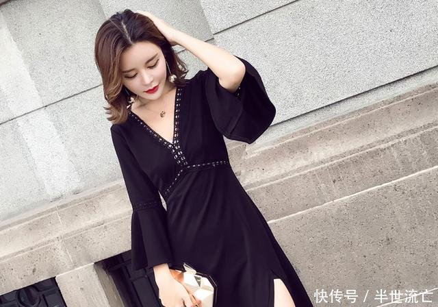 参加同学聚会穿什么好看看看这样的黑色连衣裙，优雅时尚又显瘦