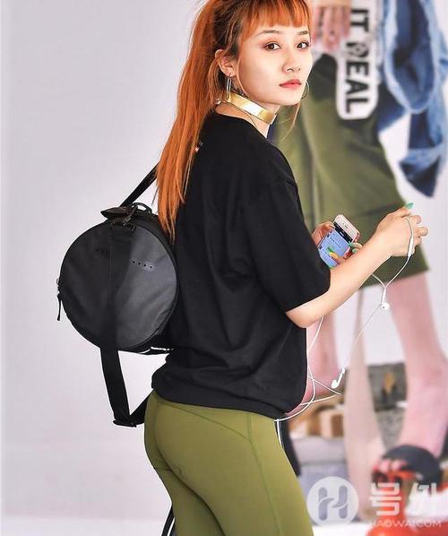 喜爱运动的姑娘，身材好气质佳