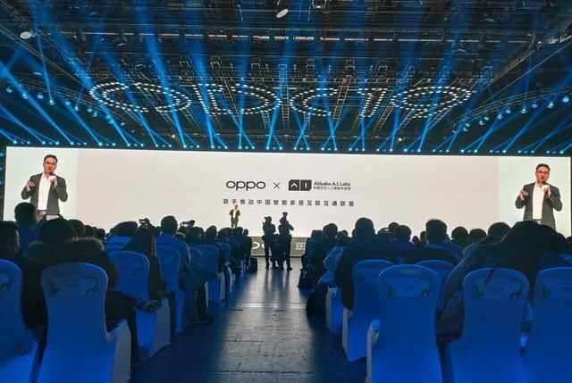 做服务还是产品还是品牌