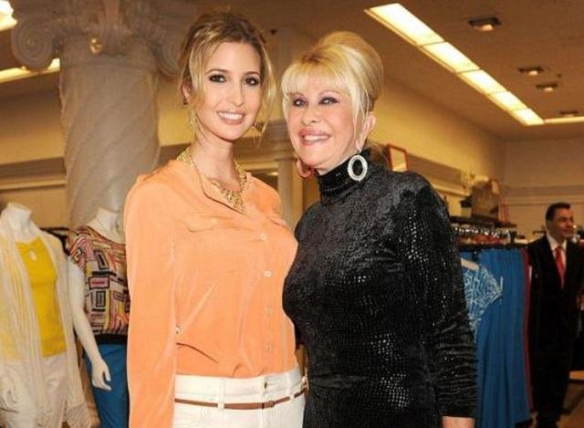 伊万卡的生母现身街头，大胆的着装吸引人们的眼球！