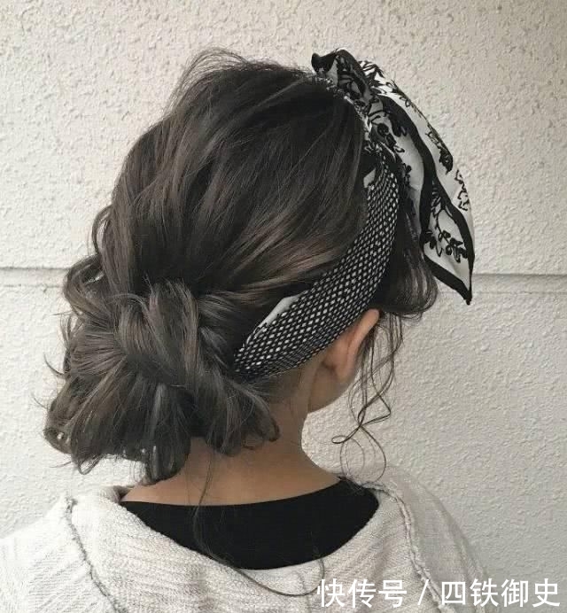  『单侧麻花辫』油头女生出门怎么办？快来学这4款时尚发型，帮你解决烦恼