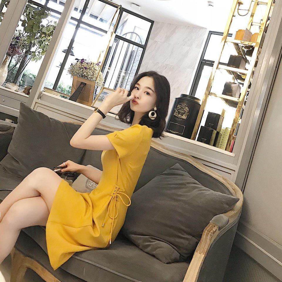 新出的一款“高高裙”,妩媚有女人味,还显腿长,适合小个子MM