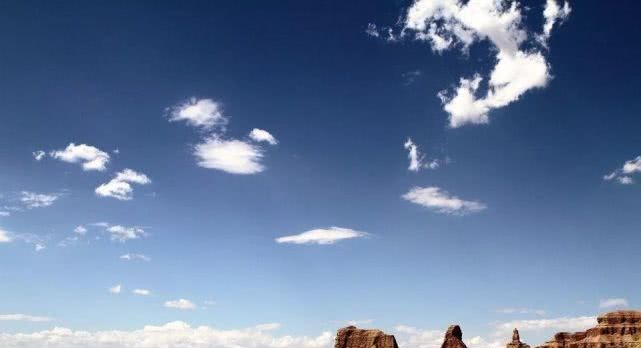 中国绝美公路＋仙境北疆13日落地自驾游