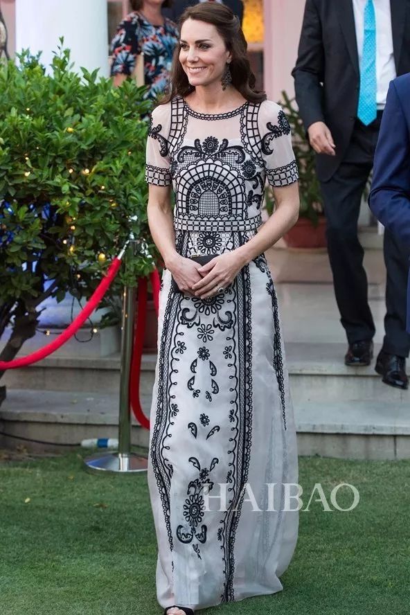 惊讶| 外国皇室不流行宫斗，王妃们比的是这些细节谁更时尚!