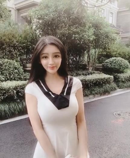 清爽|超有女神范的小姐姐,充满优美曲线,清爽还好看!