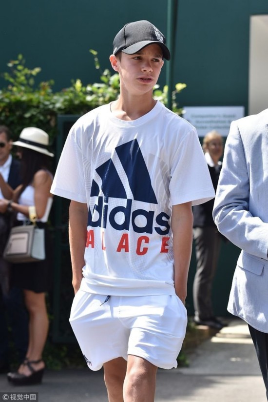 ＂小贝＂二儿子罗密欧戴上牙套颜值暴跌