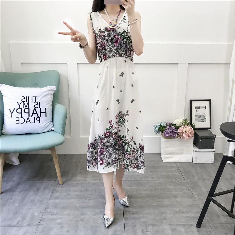 去三亚,放弃“三点”泳衣,沙滩裙+人字拖,美的动人心弦