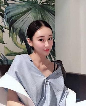 假疫苗老板儿媳遭曝光，十八线女星小三上位，怀孕入门后天天炫富