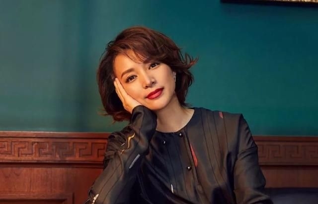 【分半钟】15岁“被逼”打工,37岁成一姐,嫁真爱当后妈,董卿其实很“飙”