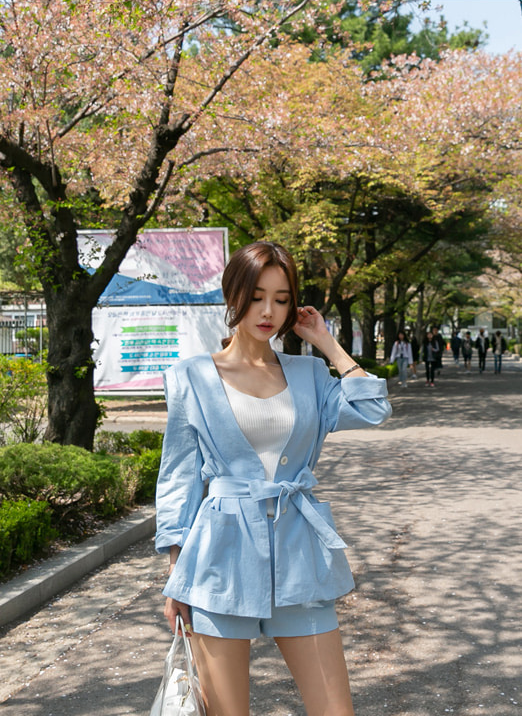 女神孙允珠，玻璃青蓝海浪柳花休闲小西装