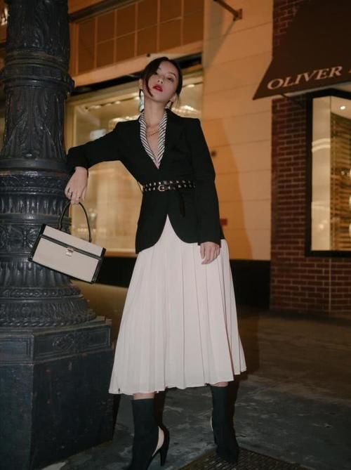 『女人味』好看又时髦,十套优雅精致的春装搭配,尽显温柔可人的小女人味