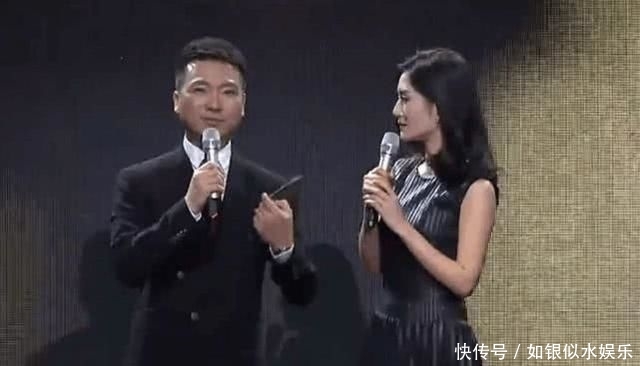  「就算」越来越放肆了？谢娜主持节目抢话、尬笑就算了，还公然玩手机