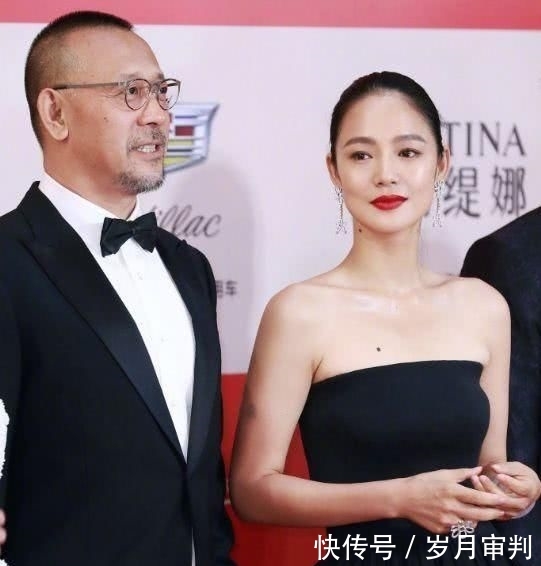 # 手臂上#美人在骨不在皮,41岁有皱纹却美得真实!,姜文老婆周韵真有气质