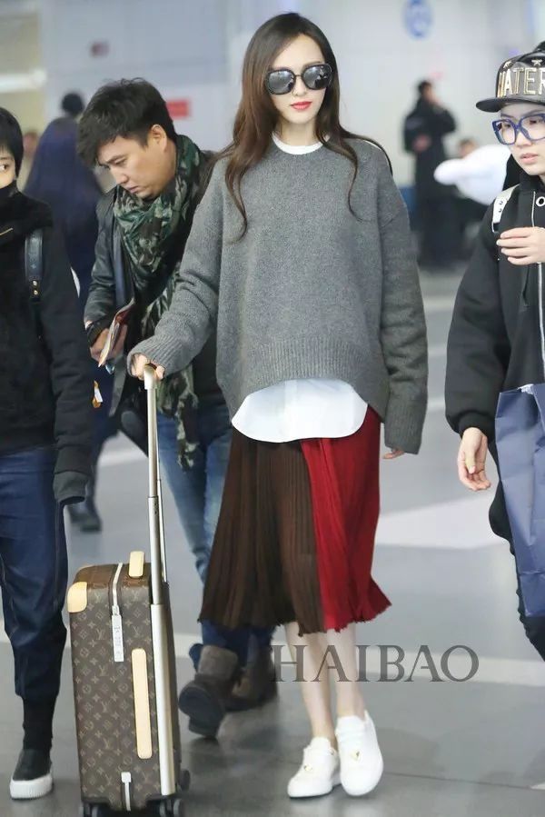 纳尼| 唐嫣快要嫁给罗晋了?就连衣品也变更高级了!