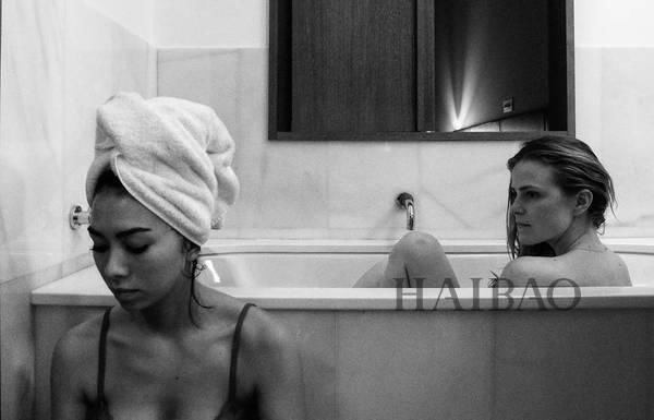 最易借鉴的法式风格!时尚摄影师Adeline Mai私服合辑:这张英气