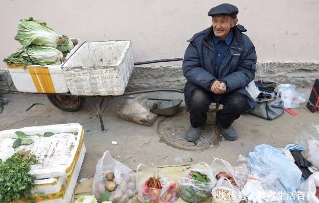 农村怪现象：村里的老夫老妻，男的大多要早离世很多年，啥原因？