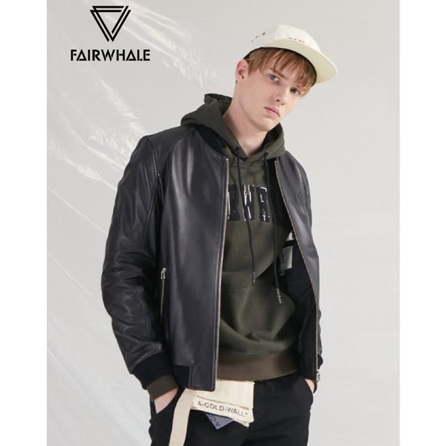 金秋新锐潮搭汇，皮夹克以不变应万变