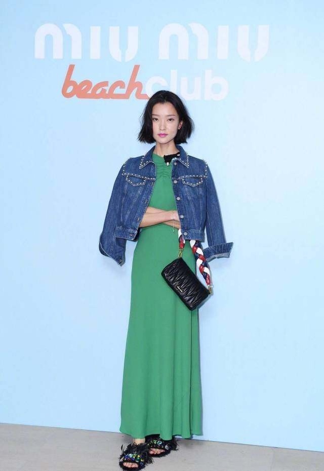 她是“T台皇帝”,被赞气质和王菲有得一拼,被称为中国第一美人