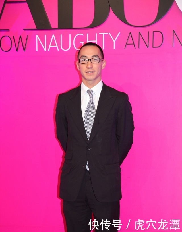 作为赌王最厉害的儿子,他财富比肩何超琼,还娶