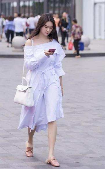 街拍: 当我看到图7站在水边时, 其他小姐姐就已经入不了我的眼了