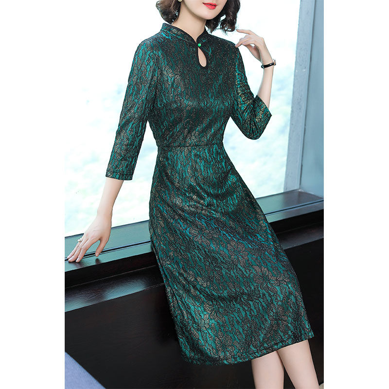 哇塞!今年的“秋裙”果然比旗袍洋气!尤其60后穿，嫩美提气质