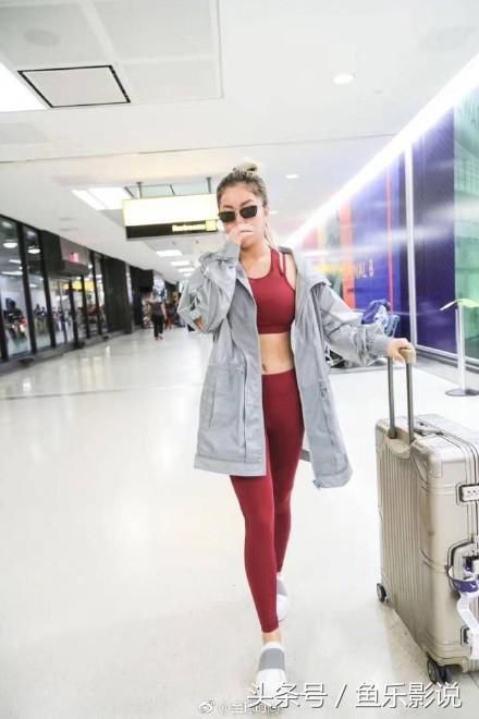 王菊近照认不出，腰部赘肉双下巴抢镜，网友：大码模特了解下！