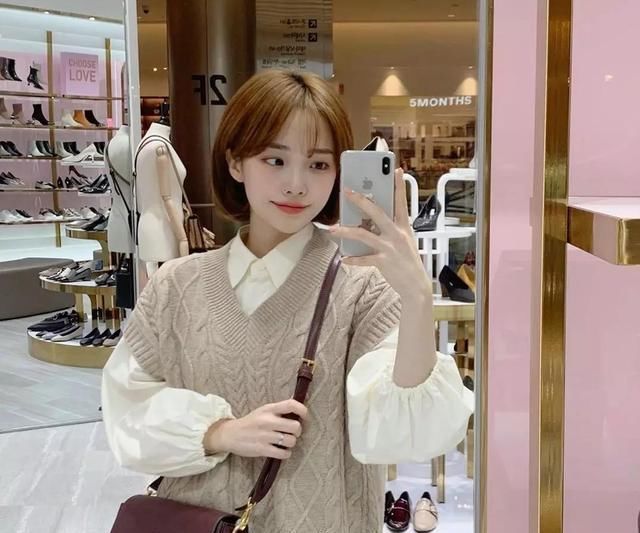  #搭来#新潮流穿搭来袭,时尚女孩快接招,突出穿衣者的优雅