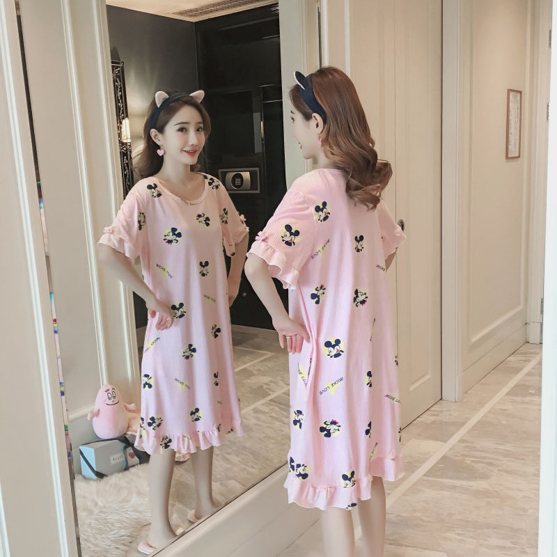 为什么时尚的女人在家里不穿睡衣，只穿睡裙，只因他女人味十足