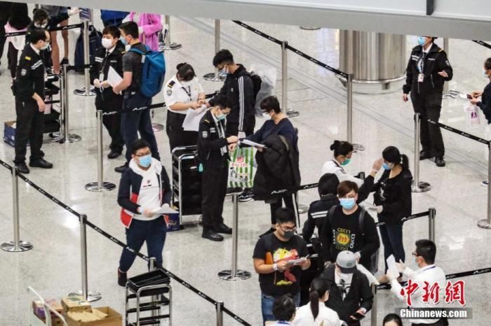  香港特区政府@香港特区政府：累计54人违反检疫令被警方截获